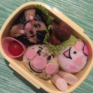 ドキンちゃん、アンパンマン、おむすびマンのキャラ弁